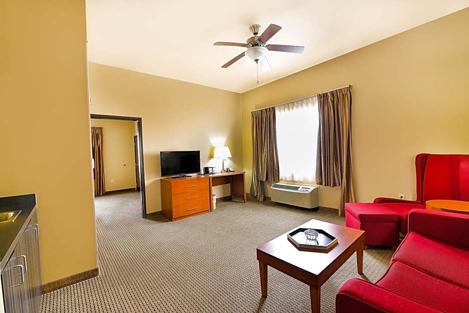 Baymont by Wyndham Grand Forks