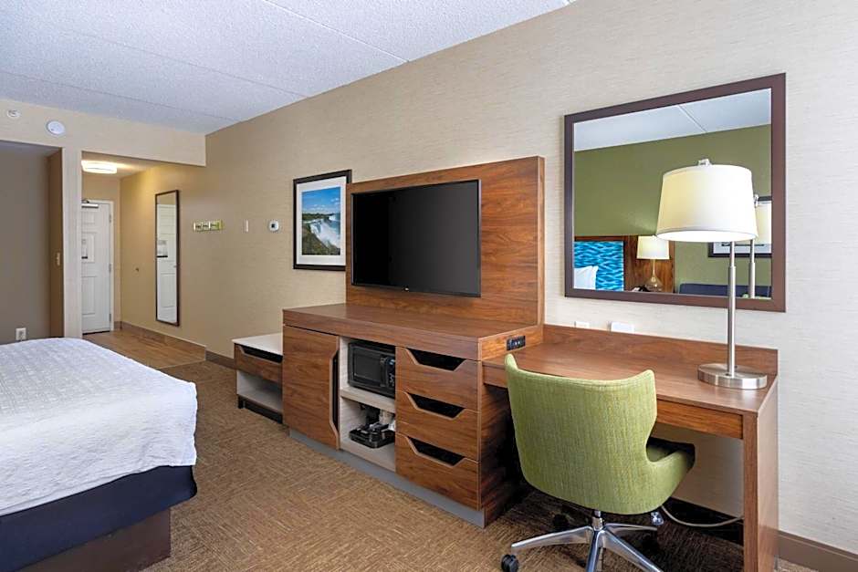 Photo 1 of 10 of 1 King Bed with Sofabed