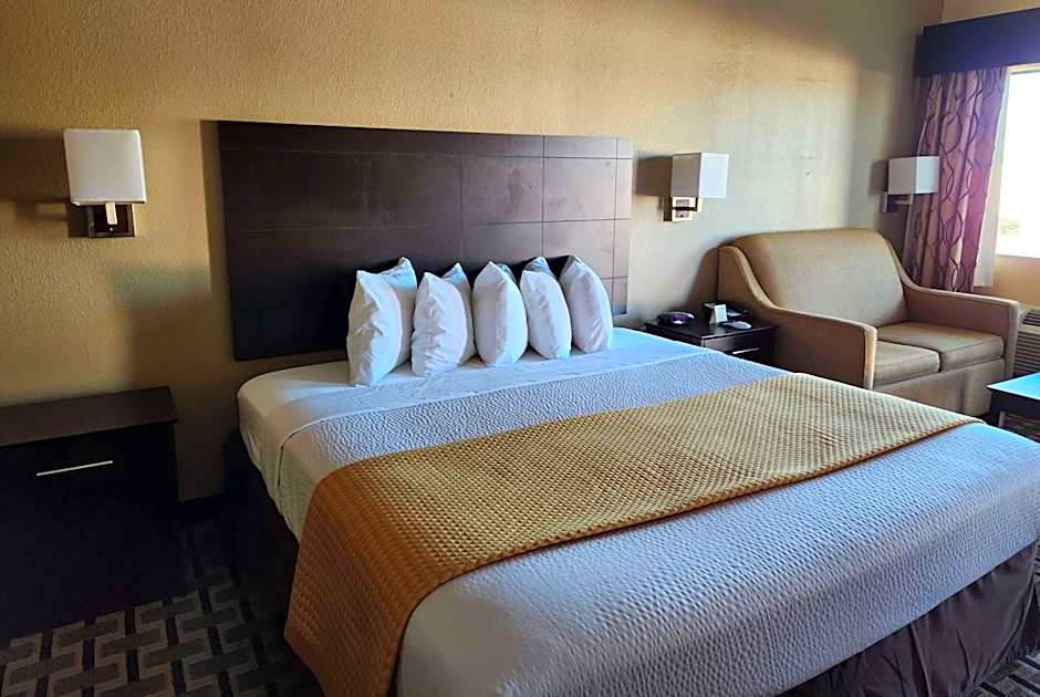 Days Inn by Wyndham Baytown East
