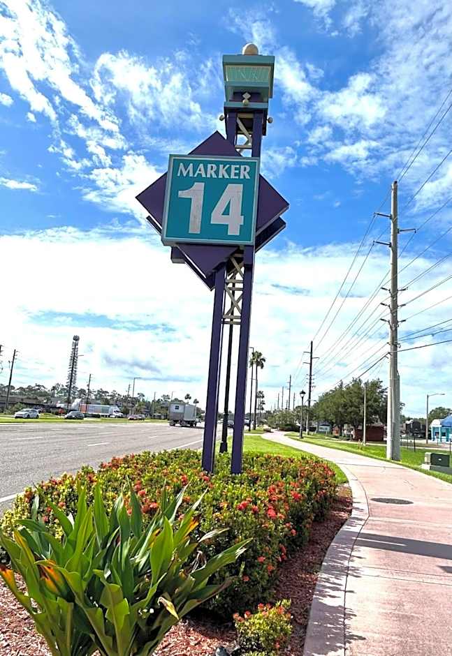 Shining Light Inn & Suites