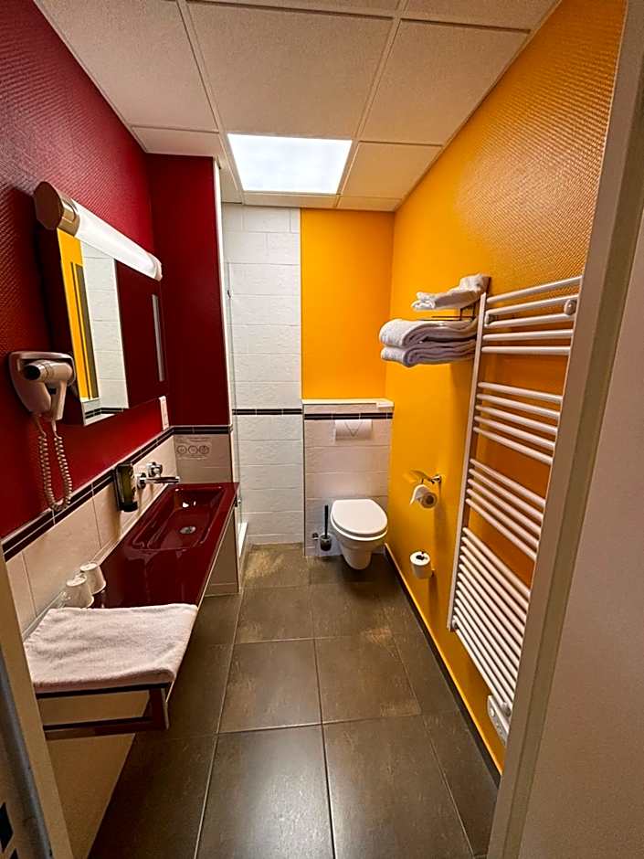 Garden & City Luxeuil Ex Le Métropole et Les Thermes