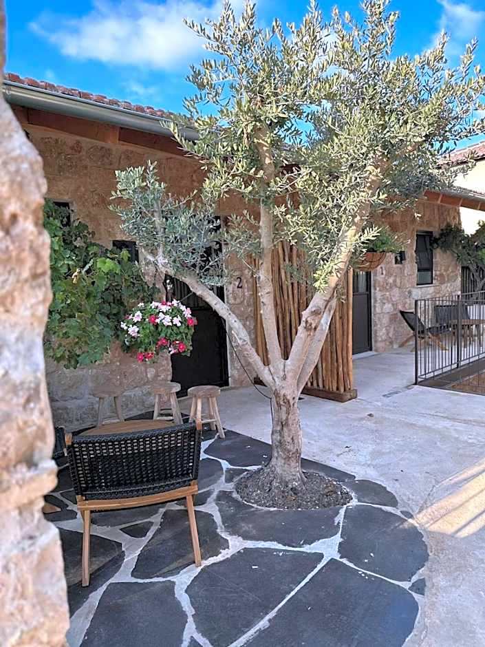 Hagafen Boutique Suites