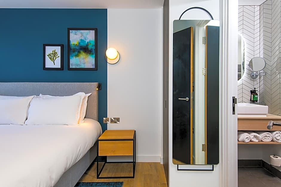 StayBridge Suites Cardiff By IHG