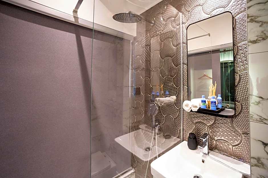 Natali luxury suites- mini rooms