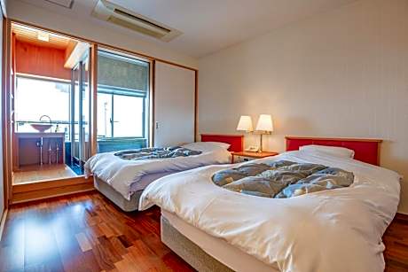 Twin Room  - Non-Smoking