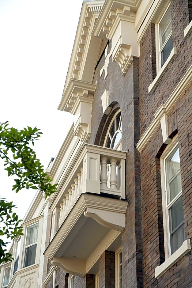 Victorian Hotel