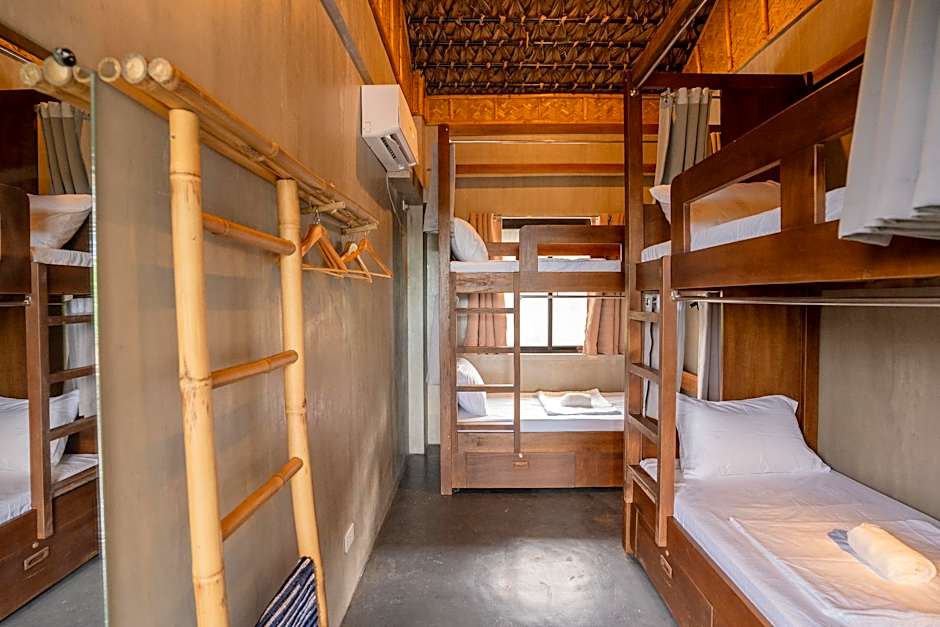 The Circle Hostel La Union