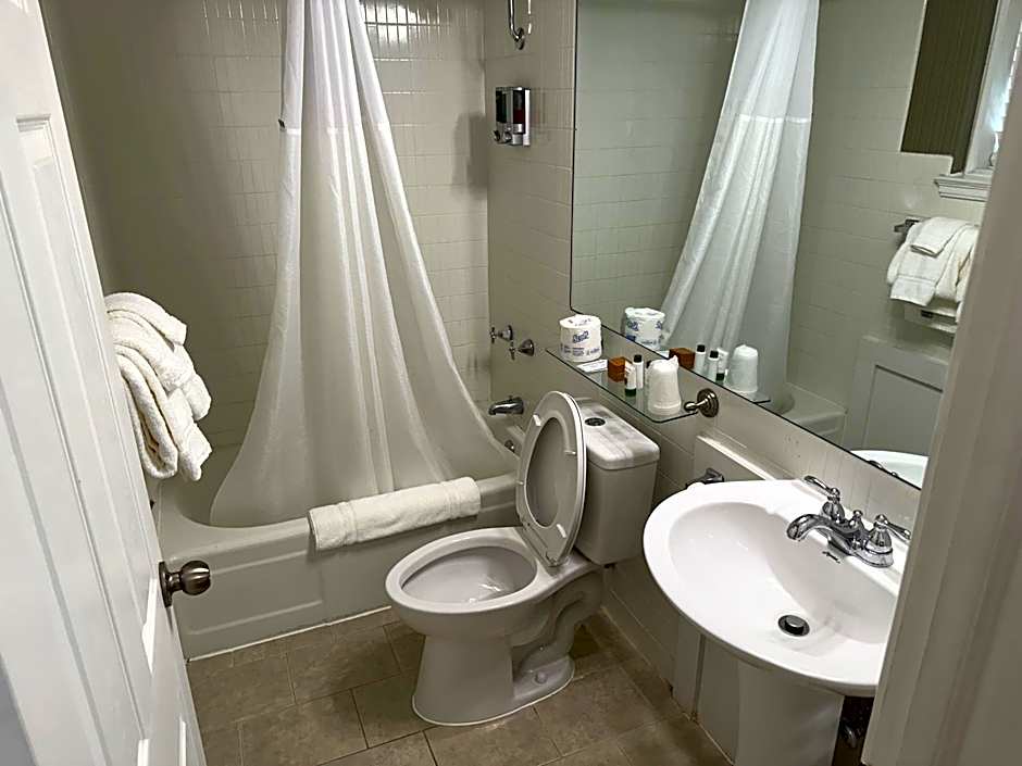 Island House Historic Vacation Rentals