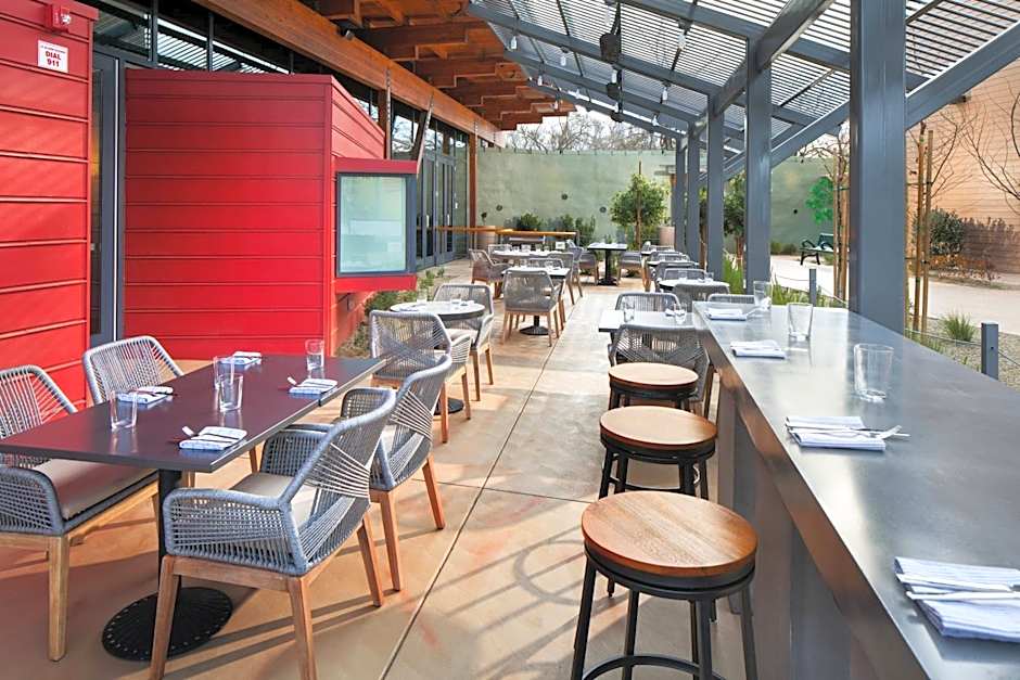 Sheraton Redding Hotel at the Sundial Bridge