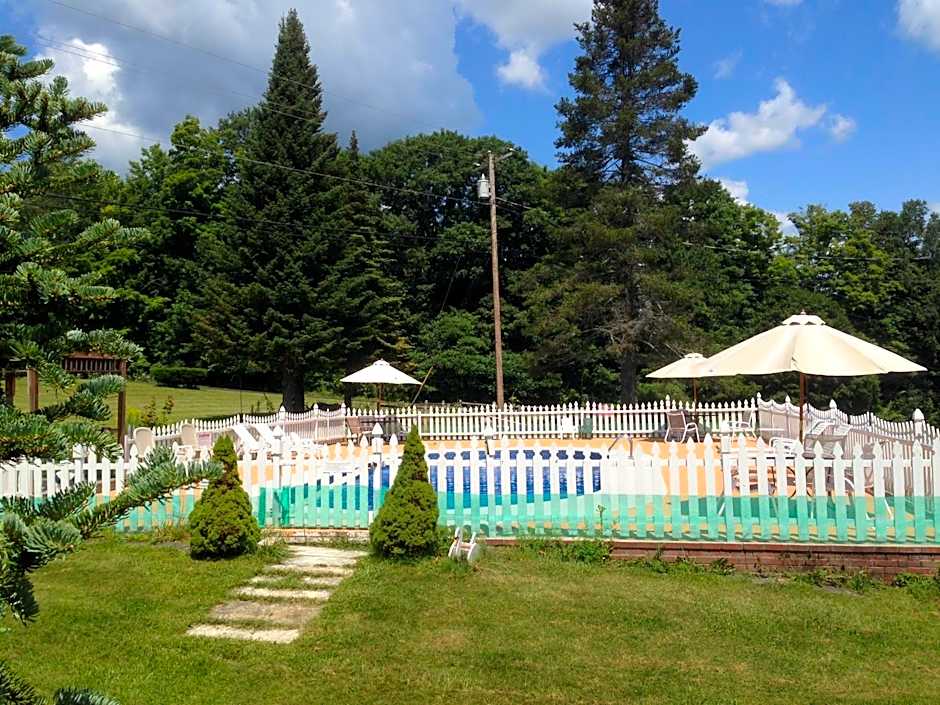 Four Winds Country Motel