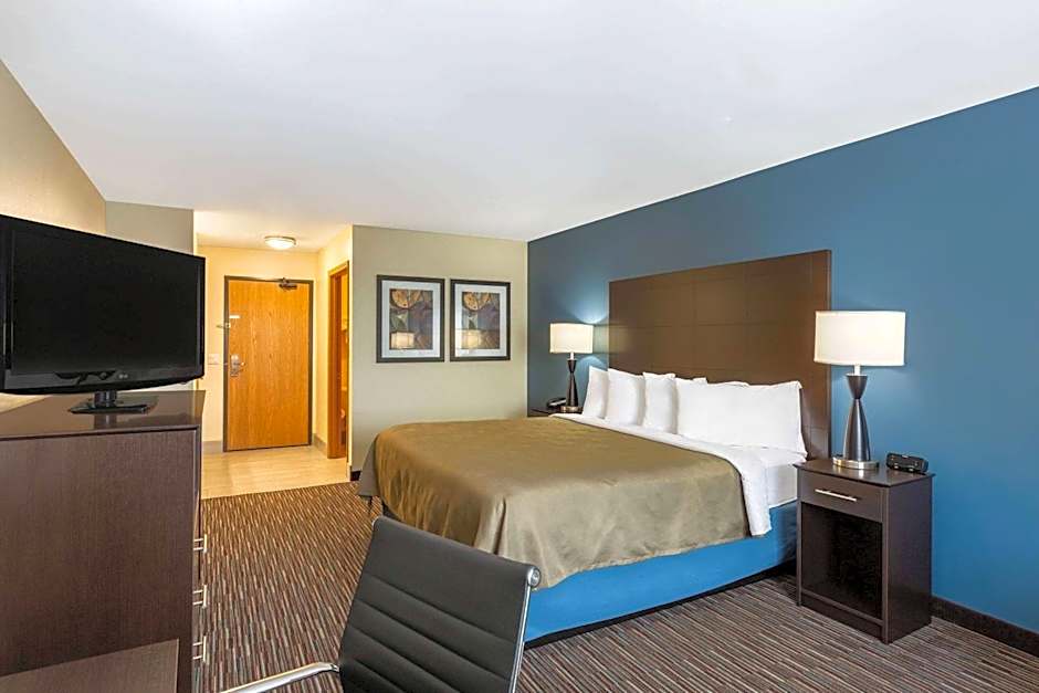 AmericInn by Wyndham Jefferson