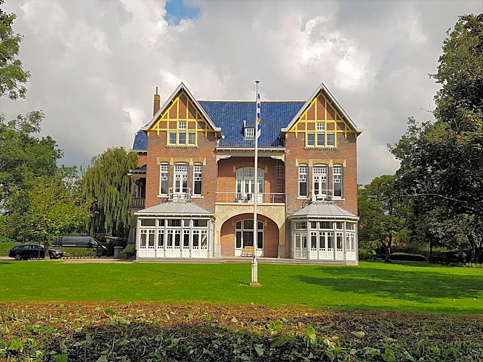 Rijksmonument Hotel de Sprenck - including free private parking