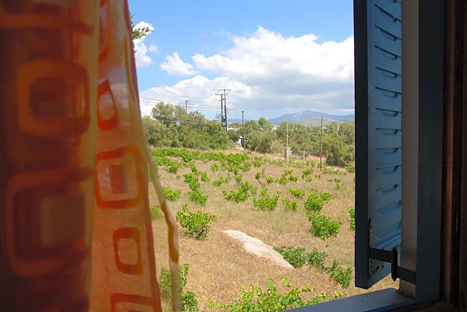 Koulas Pension - Red Lake