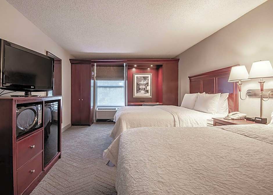 Hampton Inn By Hilton And Suites Williamsburg-Richmond Rd.