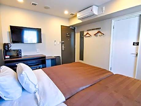 Twin Room - Non-Smoking