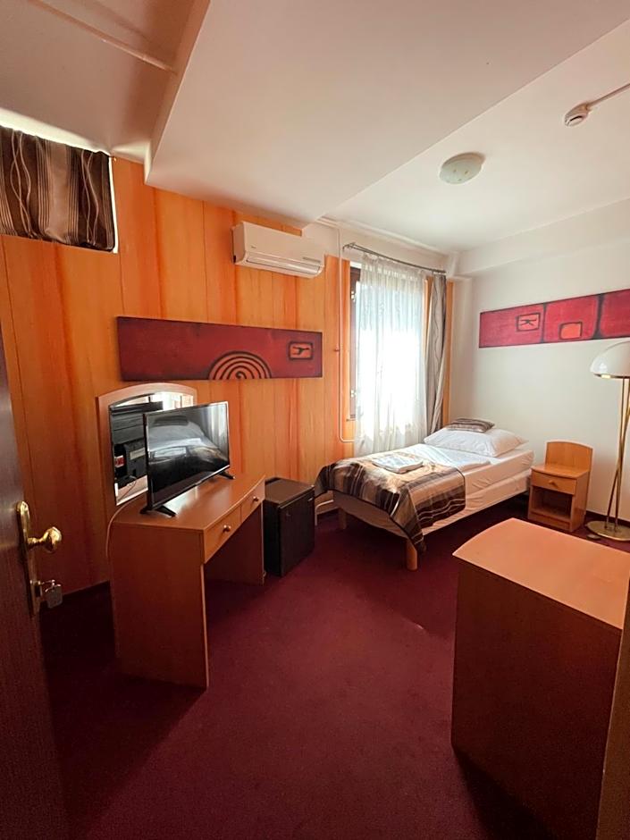 Hotel Minaret&Étterem