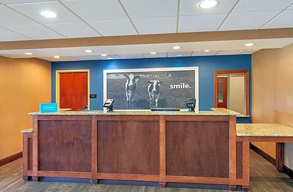 Hampton Inn By Hilton & Suites Madisonville