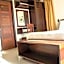 Veranda Suites and Restaurant