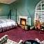Stonehurst Manor Including Breakfast and Dinner