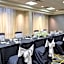 Holiday Inn & Suites Atlanta Airport North By IHG