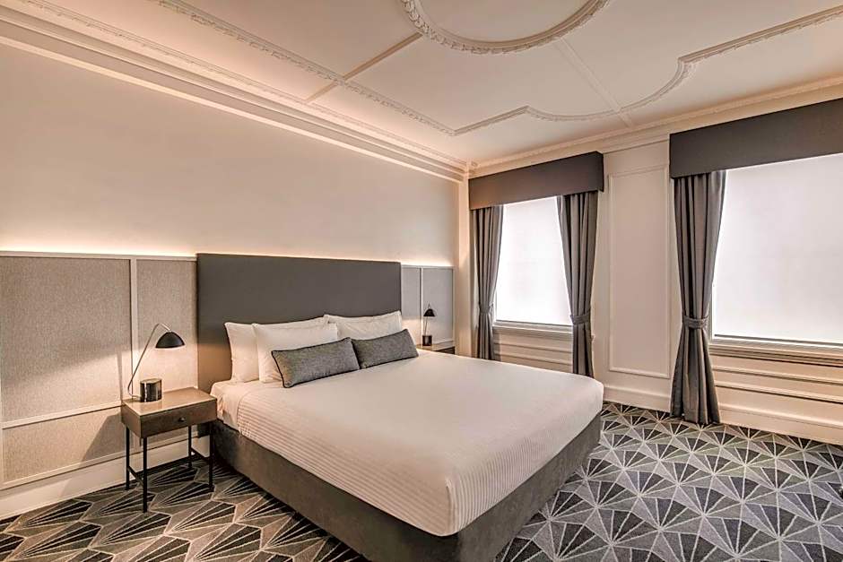 The Savoy Hotel on Little Collins Melbourne