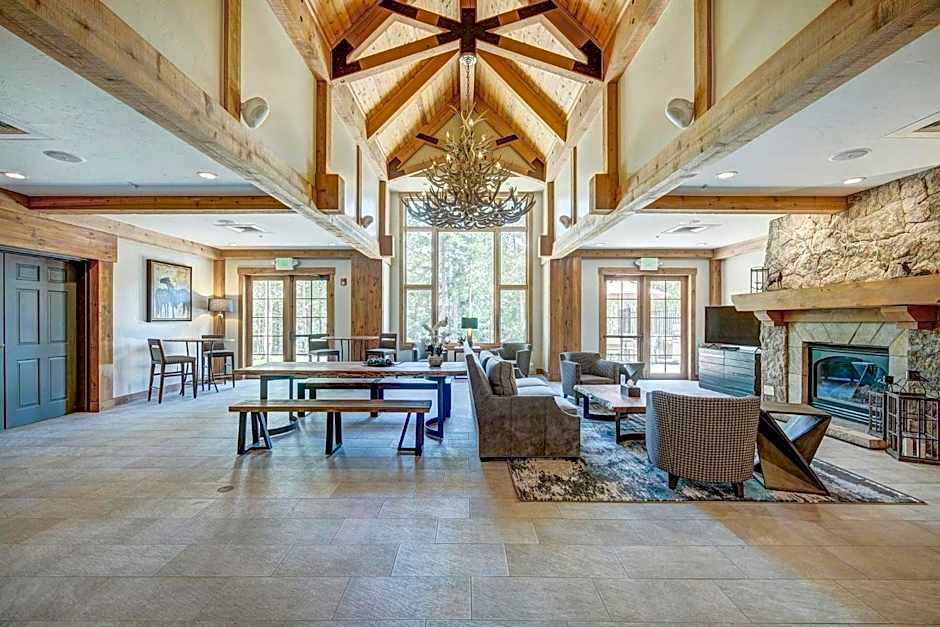 Mountain Thunder Lodge