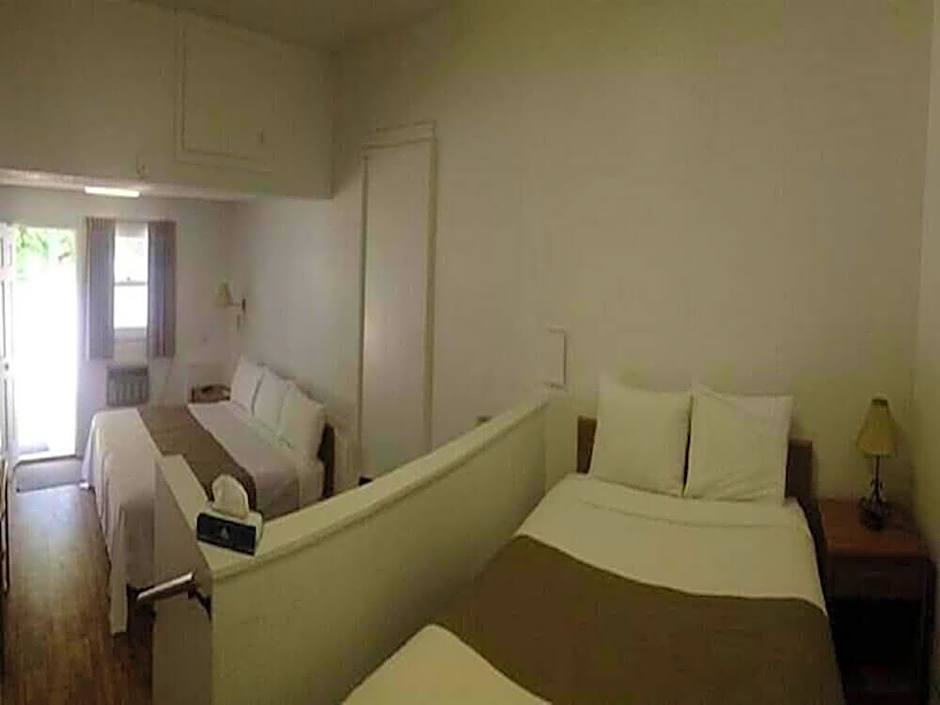 The Brookside Motel by Belvilla Keystone Near Mt.Rushmore