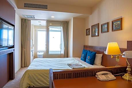 Double Room with City View - Non-Smoking