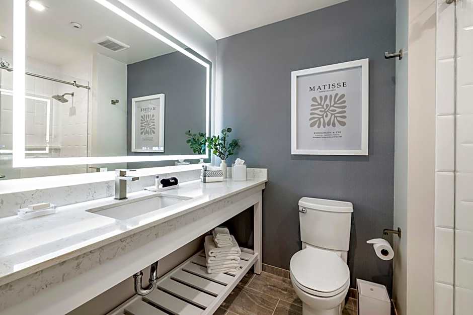 Cambria Hotel Calabasas - Malibu