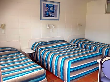 Family Bunk Bed Suite