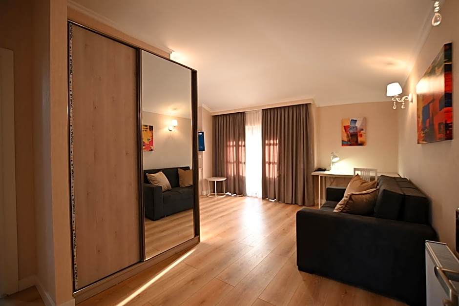 Photo 1 of 6 of Suite with Balcony