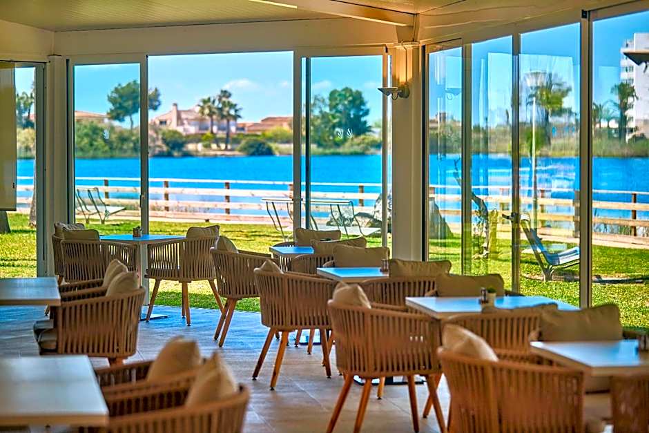 Universal Aparthotel Elisa