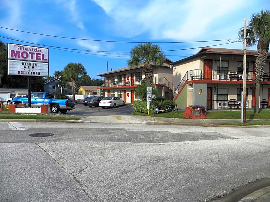 Merida Inn & Suites