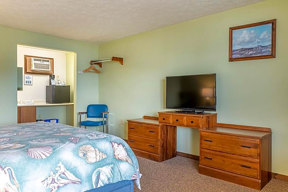 Inn Between the Beaches & Villager