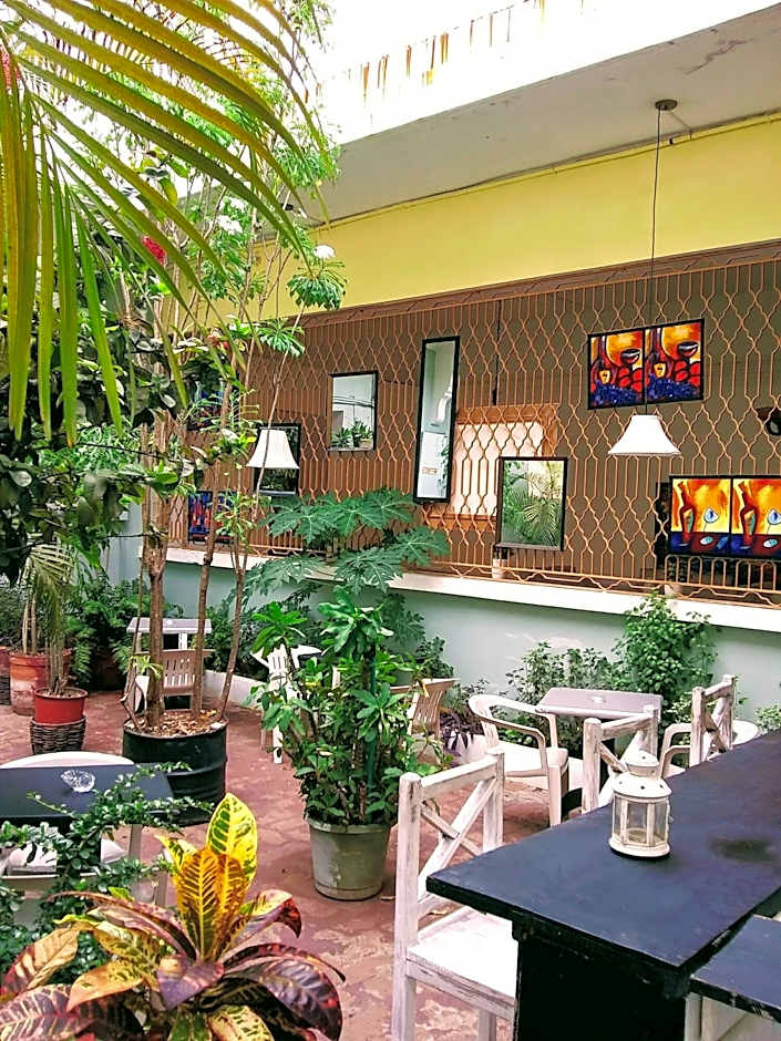 Hotel Class Colonial