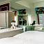 Staypineapple, An Artful Hotel, Midtown