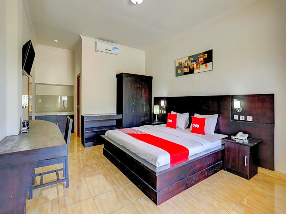 OYO 3950 The Ratna Hotel