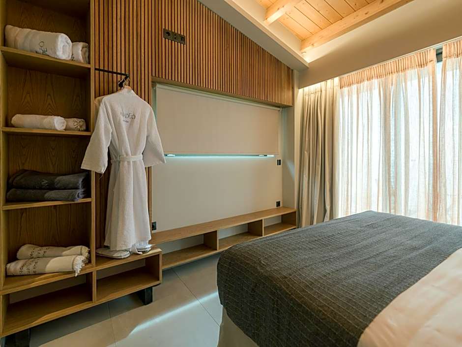 Anadeo Villas & Suites