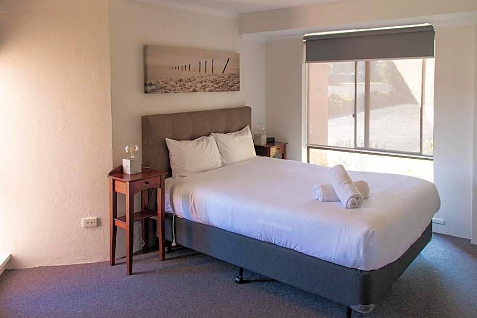 Arkana Motor Inn & Terrace Apartments