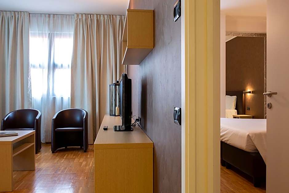 Euro Hotel Residence