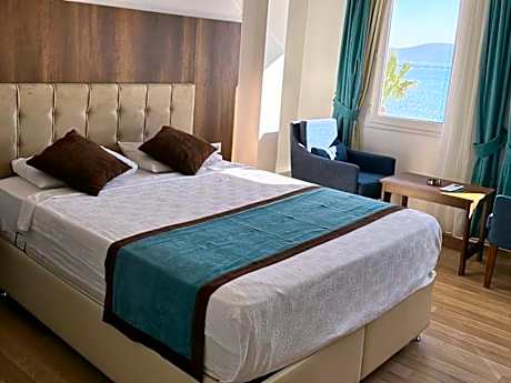 Super Deluxe Sea View