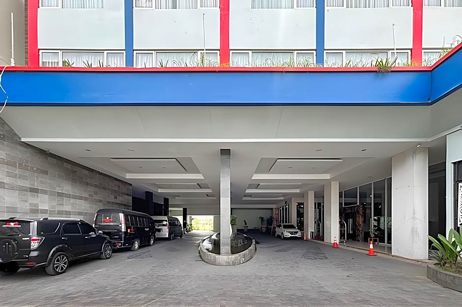 GRAND ALLISON HOTEL