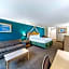 Best Western Harbour Inn & Suites Huntington - Sunset Beach