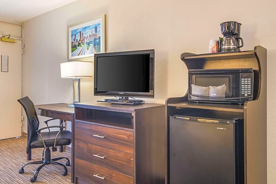 Quality Inn Suwanee I-85