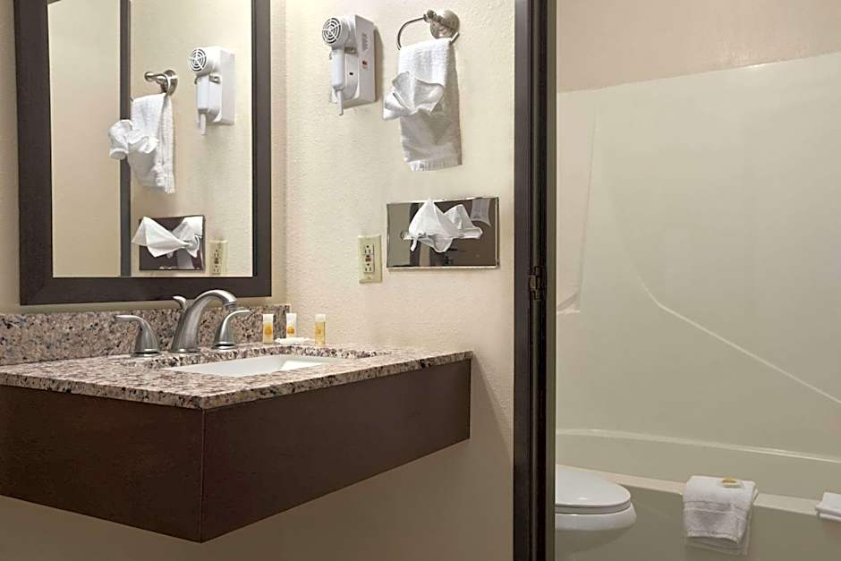 Days Inn & Suites by Wyndham Gunnison