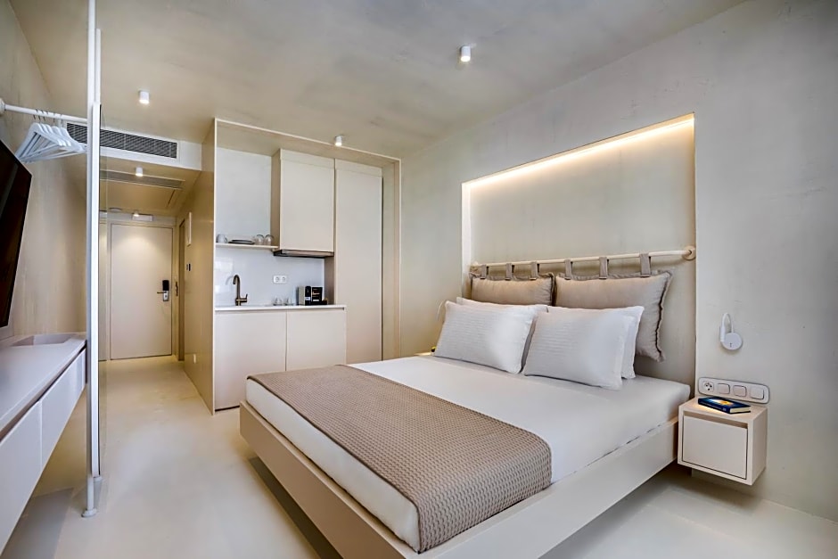 Cocoοns Suites & Villas Fourka