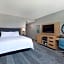 Hampton Inn By Hilton & Suites Watertown Boston