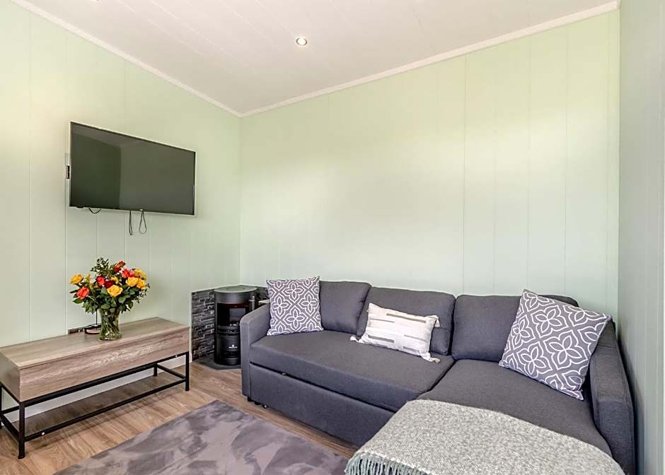 Calvesland Hideaway