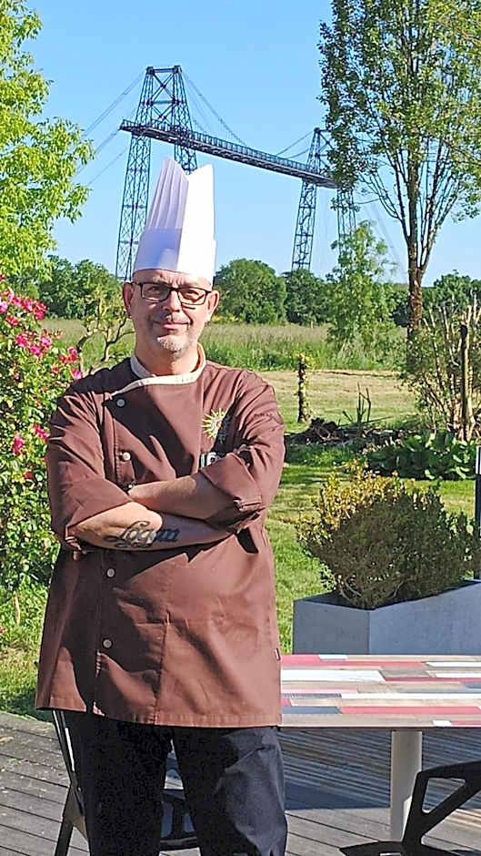 Hôtel-Restaurant La Belle Poule - Contact Hotel