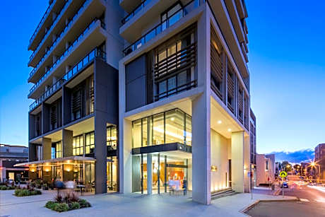 Novotel Newcastle Beach